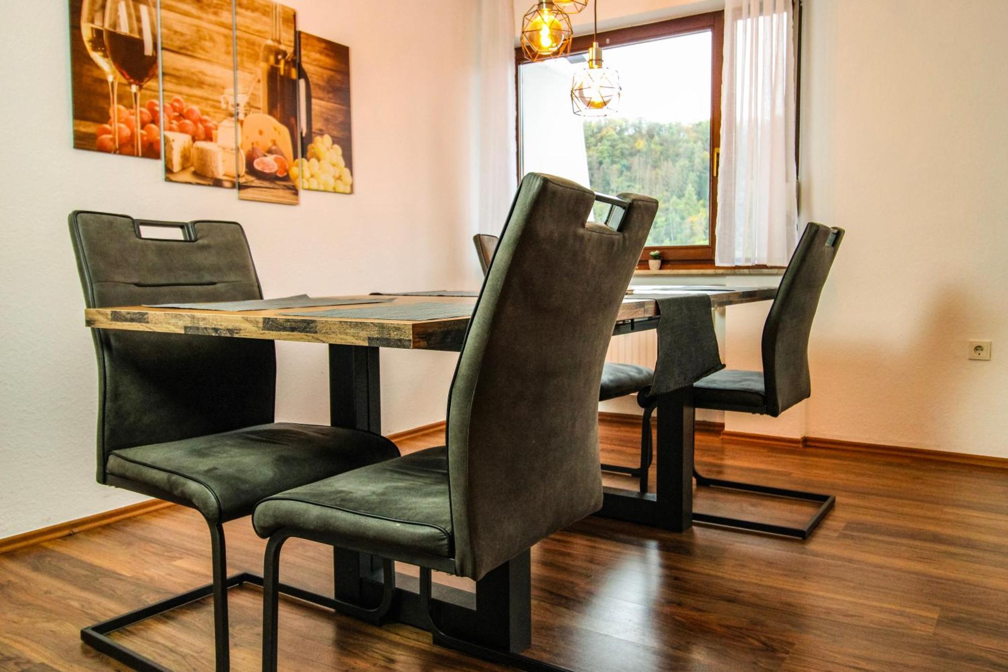 Moderne Fewo Sky Netflix Terrasse Burgblick Boxspringbett Waschtrockner Bullay Bagian luar foto